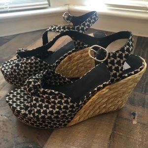 Comfortable and trendy wedges!